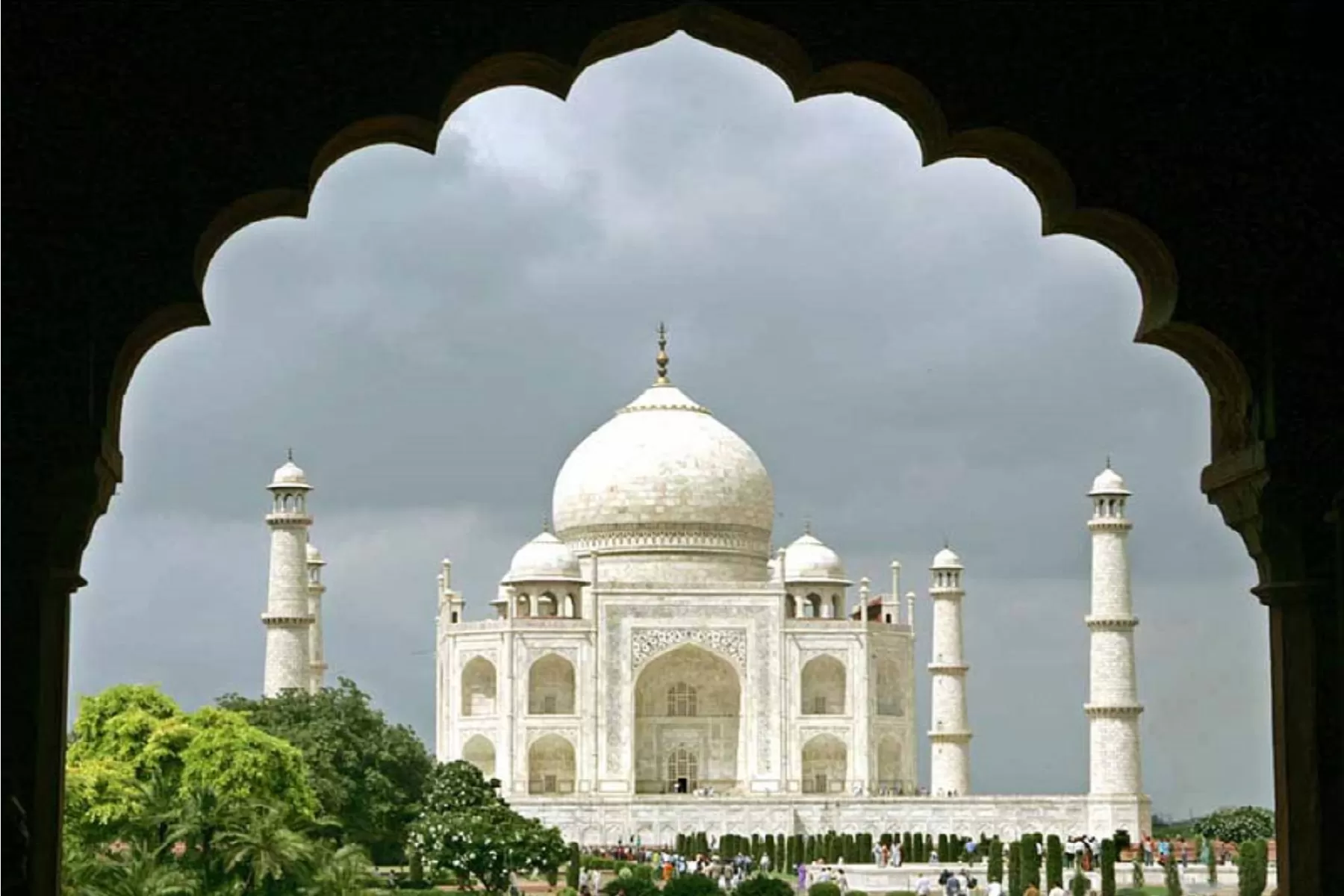 Golden Triangle with Kashmir Tour 9 Nights 10 Days