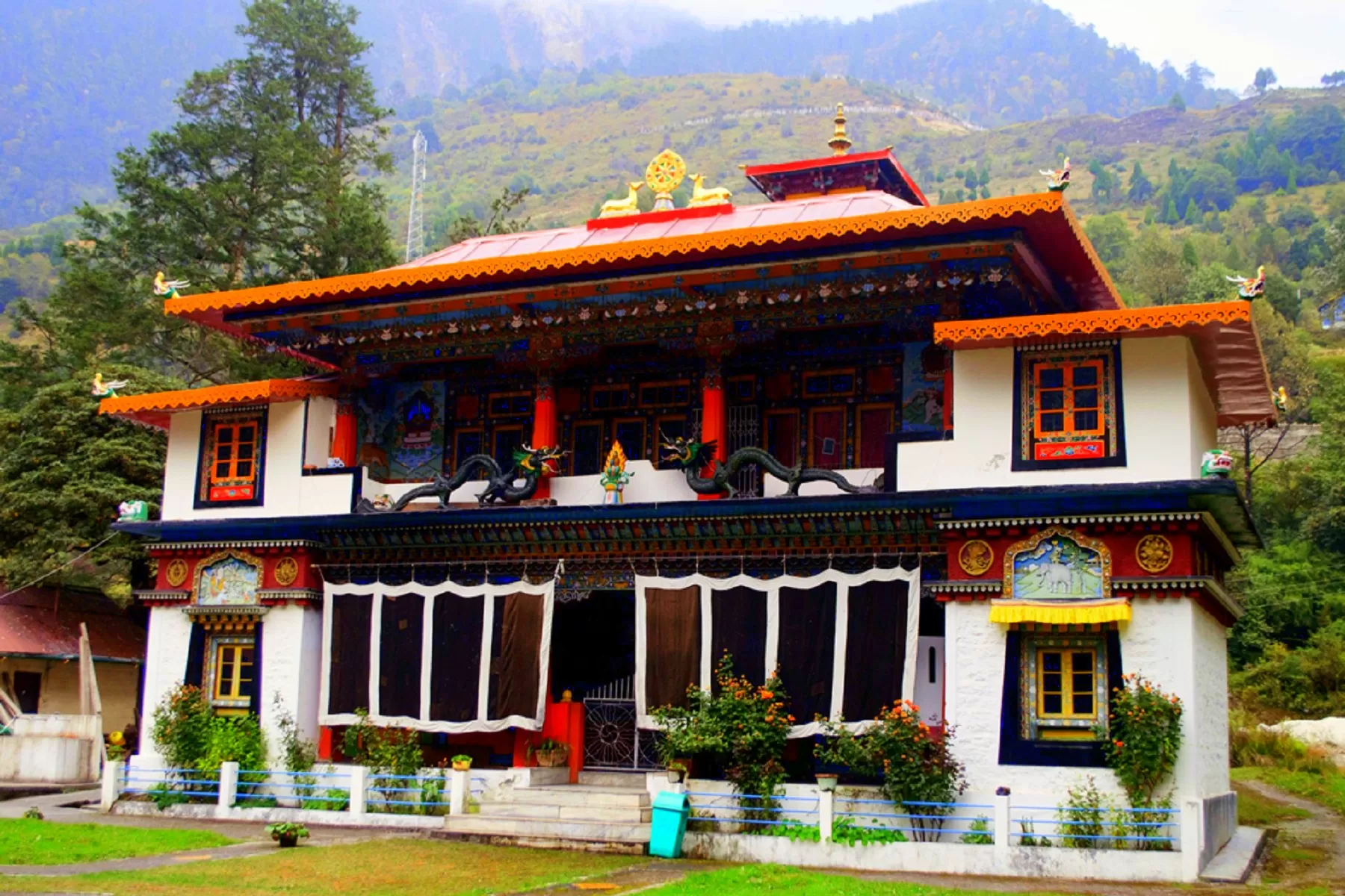 Gangtok Pelling Darjeeling Tour Package 5 Nights 6 Days