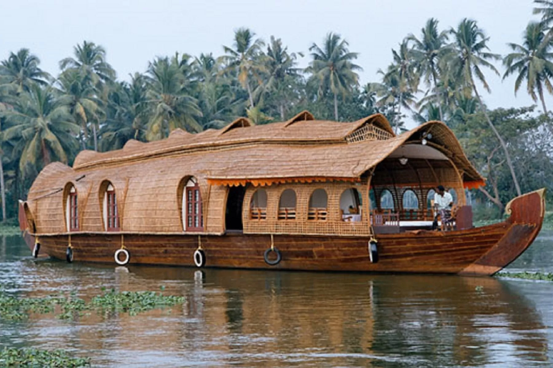 Explore Kerala with Kanyakumari Tour Package 8 Nights & 9 Days