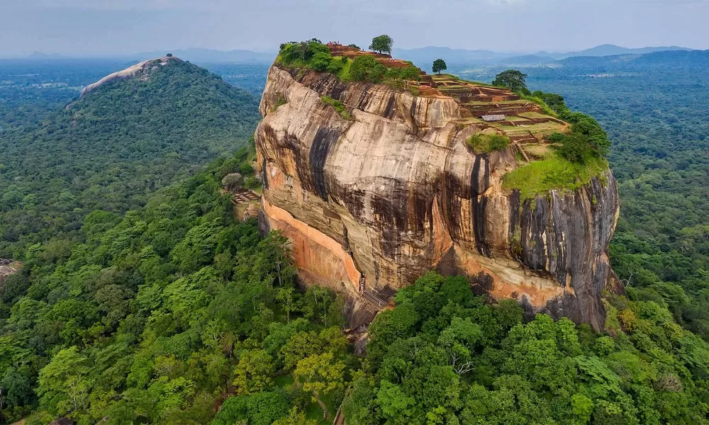 Colombo Sigiriya Kandy Tour Package 3 nights 4 Days