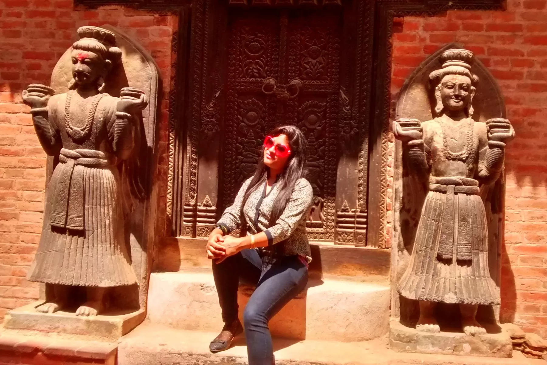 Kathmandu-Nagarkot-Pokhara-Chitwan Tour